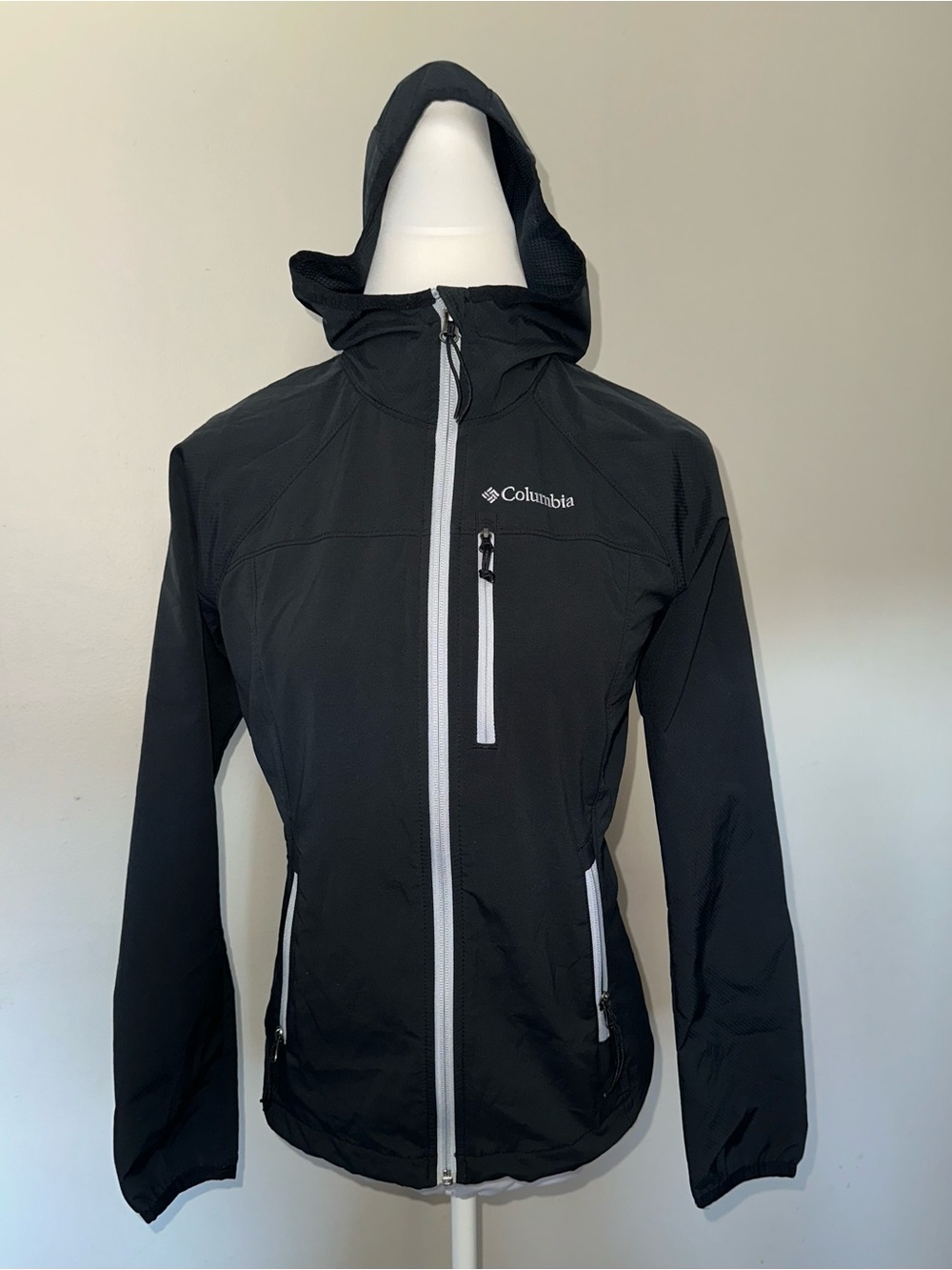 Columbia Women's Black Ski Jacket with White Zipper Accents